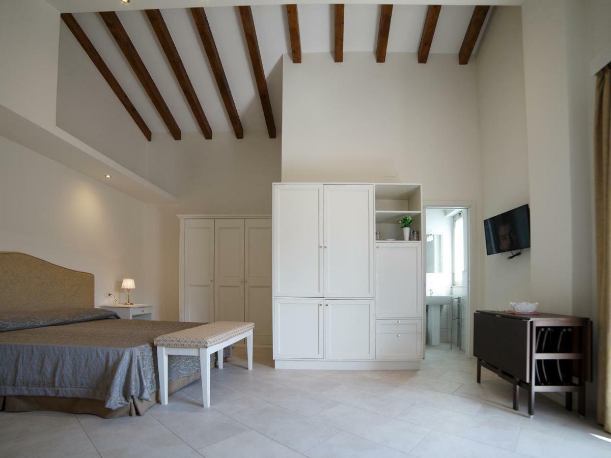 Marina Di Savoca Appartement Santa Teresa Di Riva Buitenkant foto