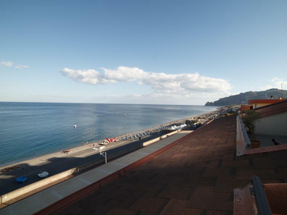 Marina Di Savoca Appartement Santa Teresa Di Riva Buitenkant foto