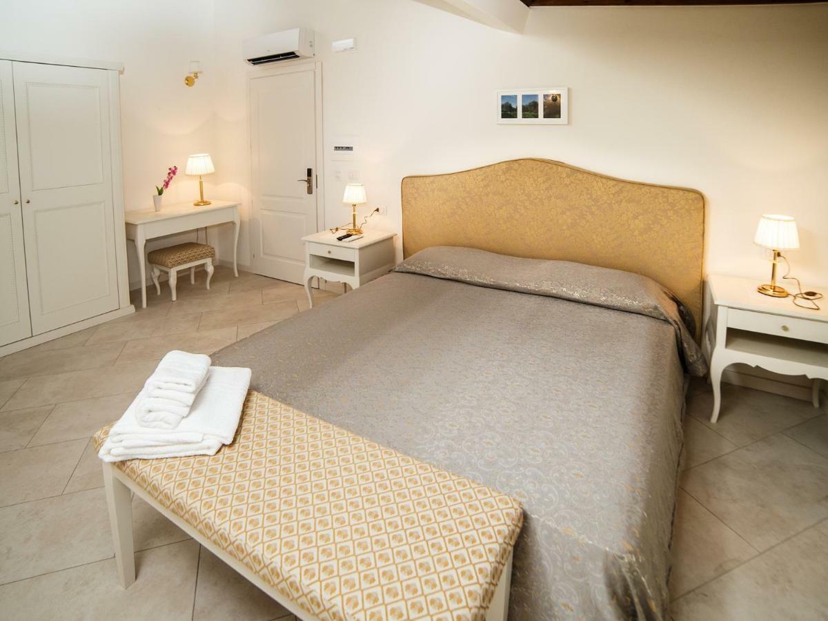 Marina Di Savoca Appartement Santa Teresa Di Riva Buitenkant foto