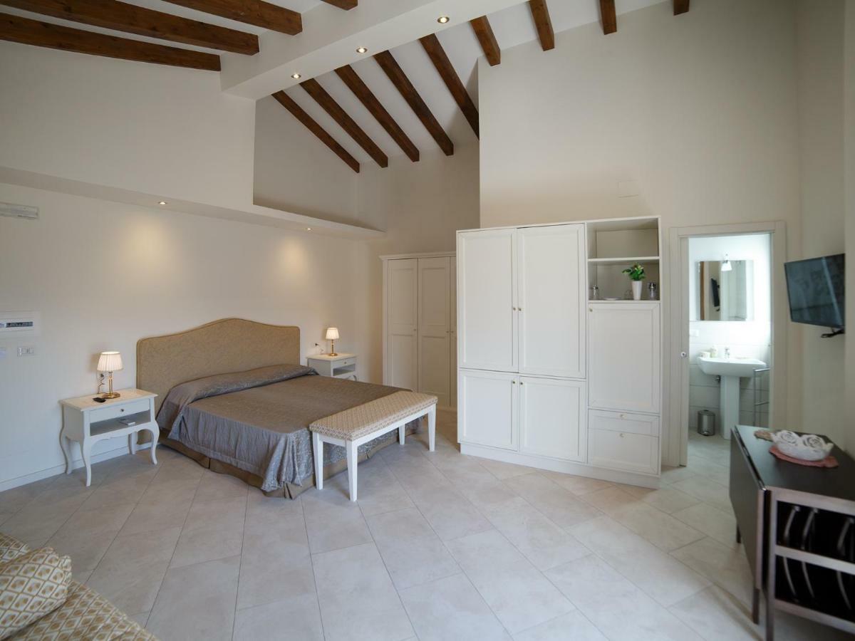 Marina Di Savoca Appartement Santa Teresa Di Riva Buitenkant foto
